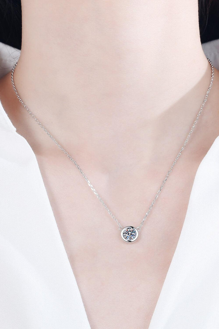 Moissanite Round Pendant Chain Necklace - Trendha