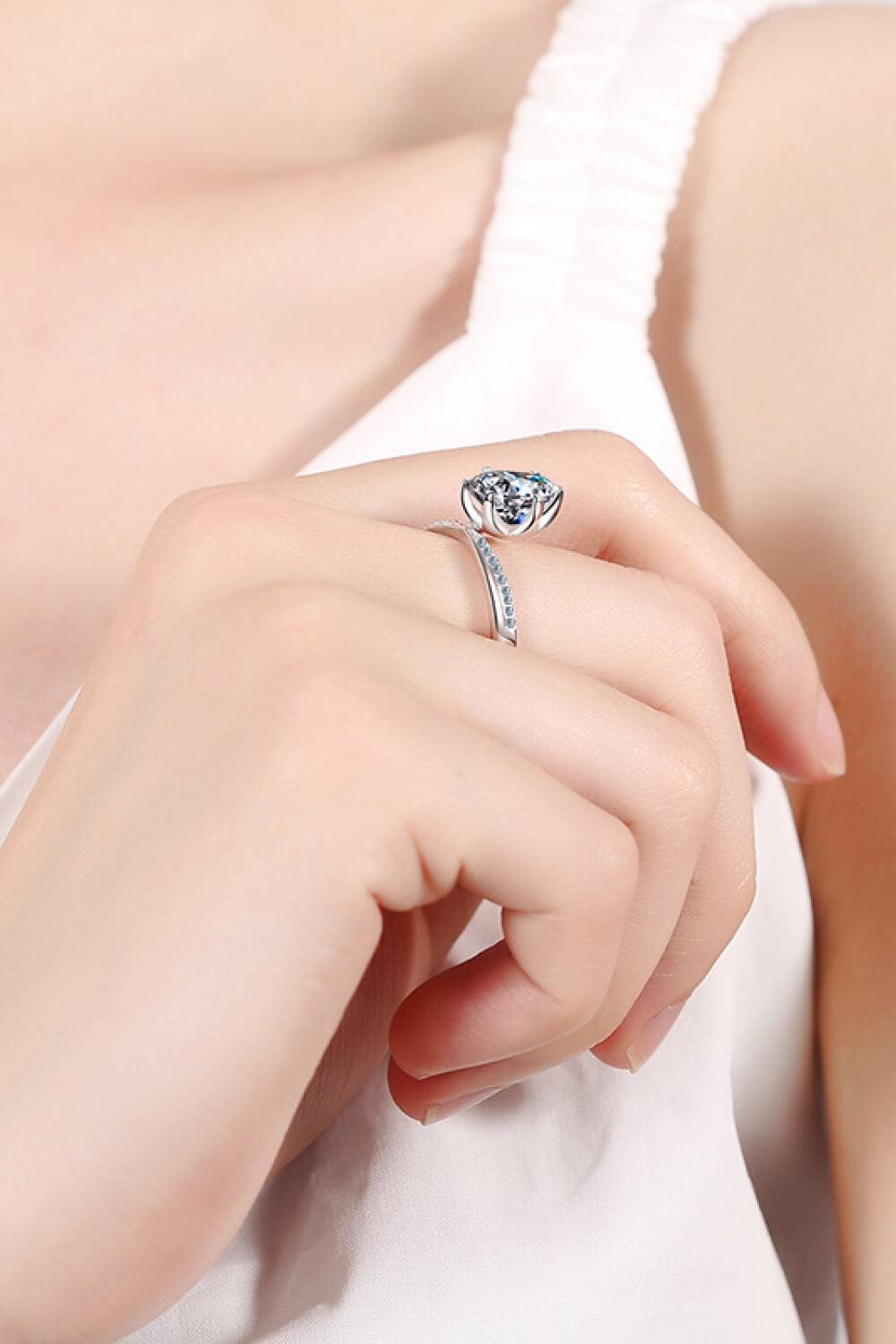 3 Carat Moissanite 6-Prong Ring - Trendha