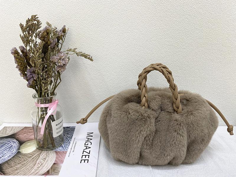 Leather Mink Fur Pleated Cloud Bag - Trendha