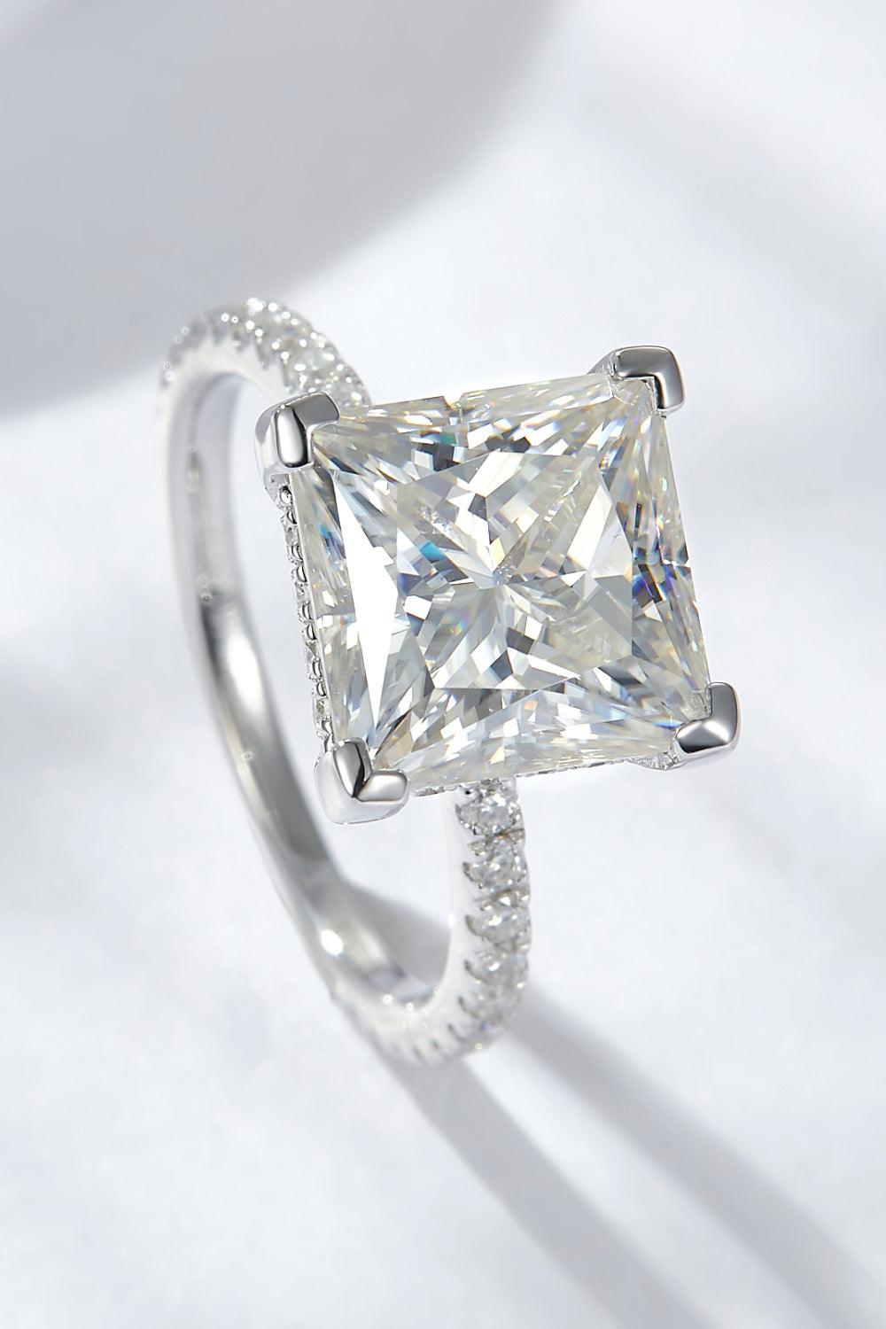 5.52 Carat Moissanite Side Stone Ring - Trendha