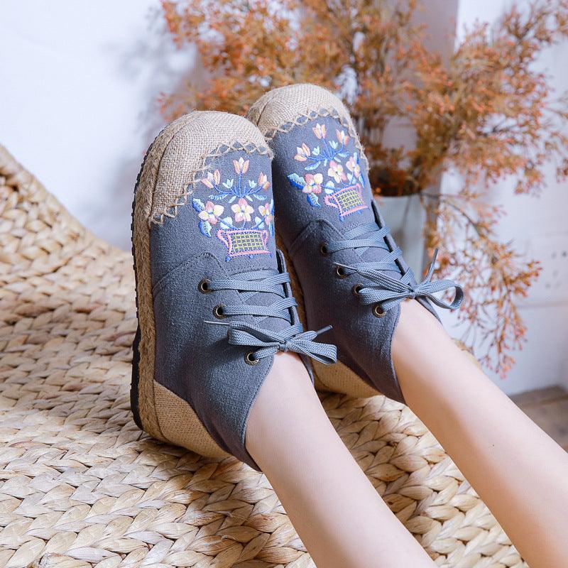 Women's Ethnic Style Embroidered Shoes Non-slip Flat Shoes