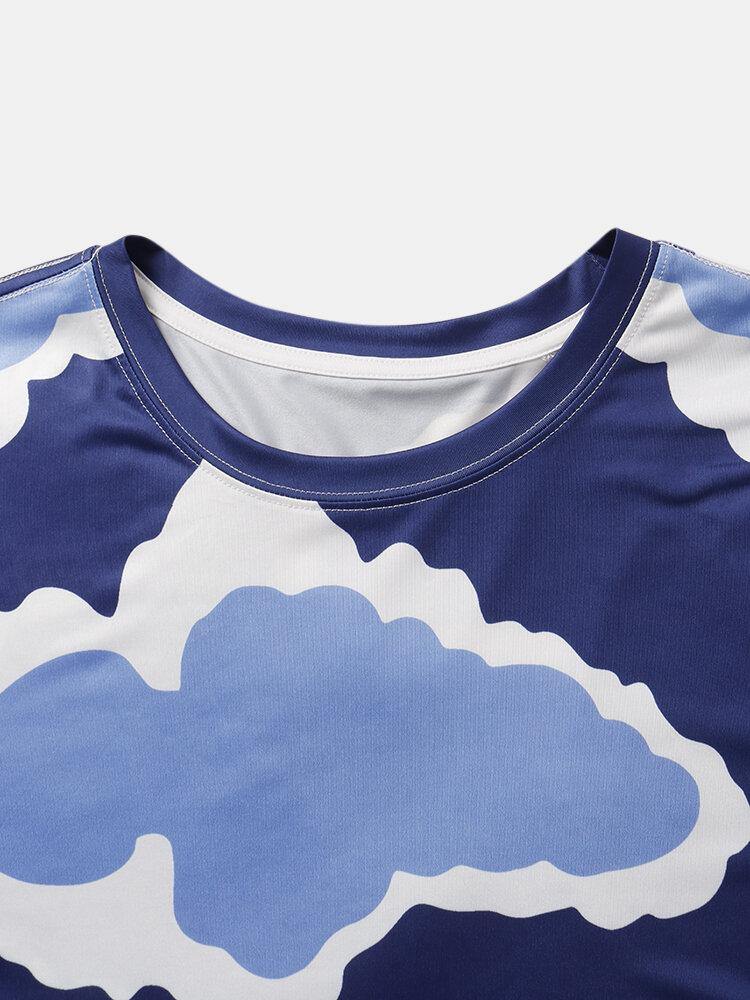 Mens Cloud Print Crew Neck Loose Holiday Short Sleeve T-Shirts - Trendha