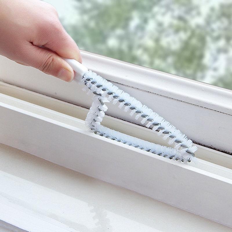 Multi-Purpose Cleaning Brush in White