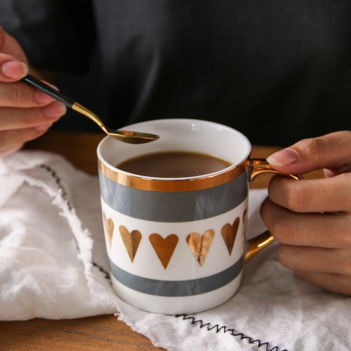 Porcelain Coffee Mug with Gold Heart - Trendha