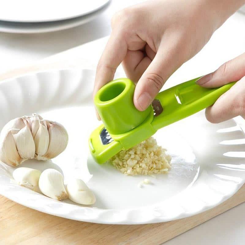 Practical Plastic and Stainless Steel Garlic Cutter - Trendha