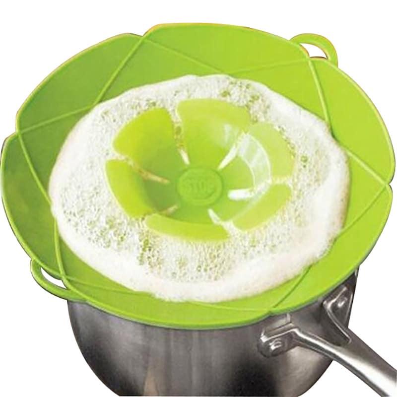 Silicone Spill-Stopper Pot Lid