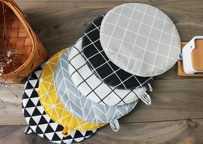Thick Cotton Oven Cloth with Geometric Print - Trendha
